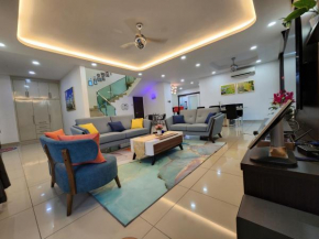 Desaru Brown House Pool-Table Tennis-KTV-BBQ-Disney-Netflix-Home Theatre